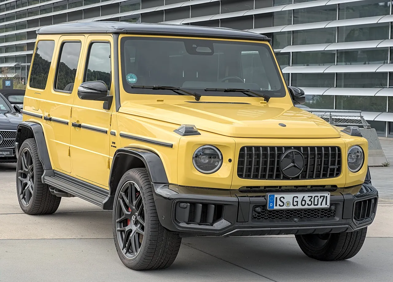 Rent Mercedes-AMG G63 in Dubai