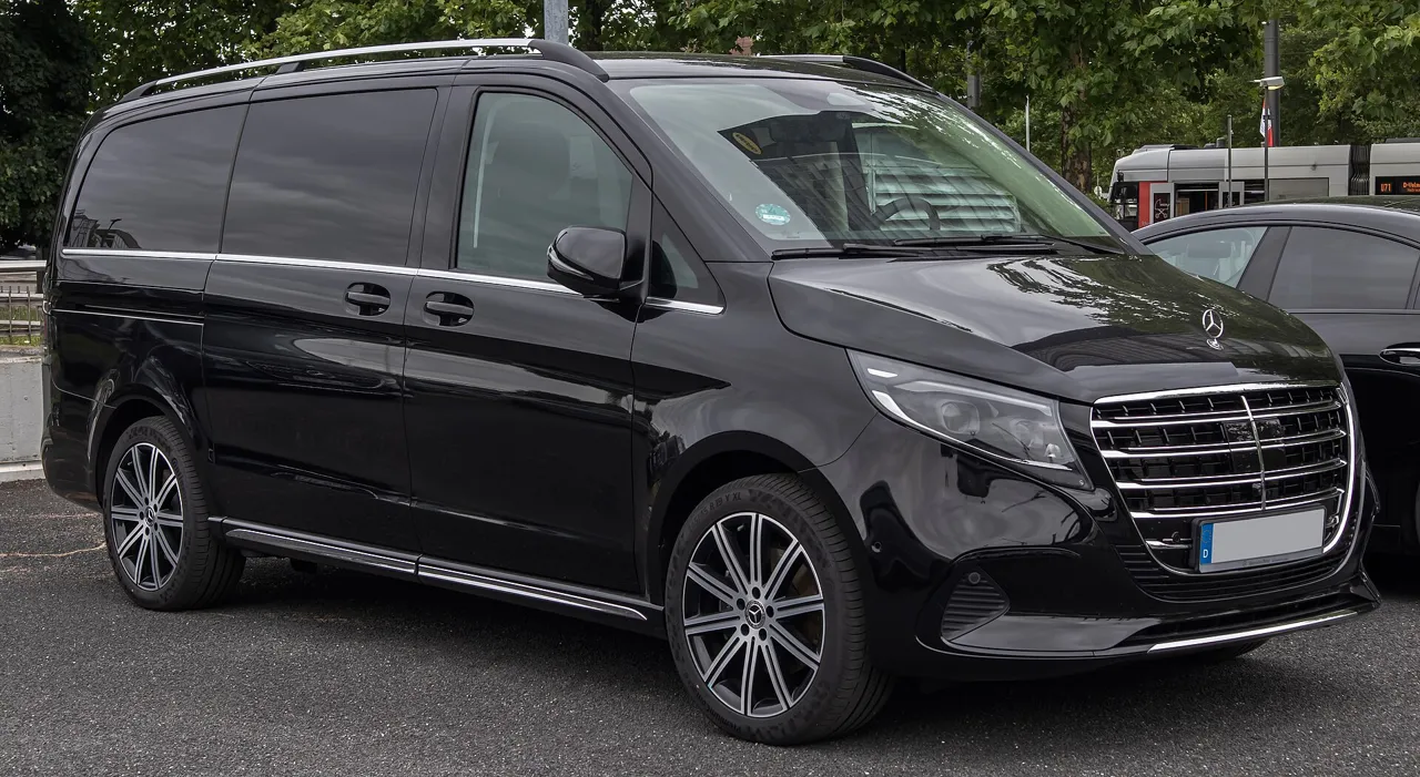Mercedes-Benz V-Class VIP with driver in Dubai