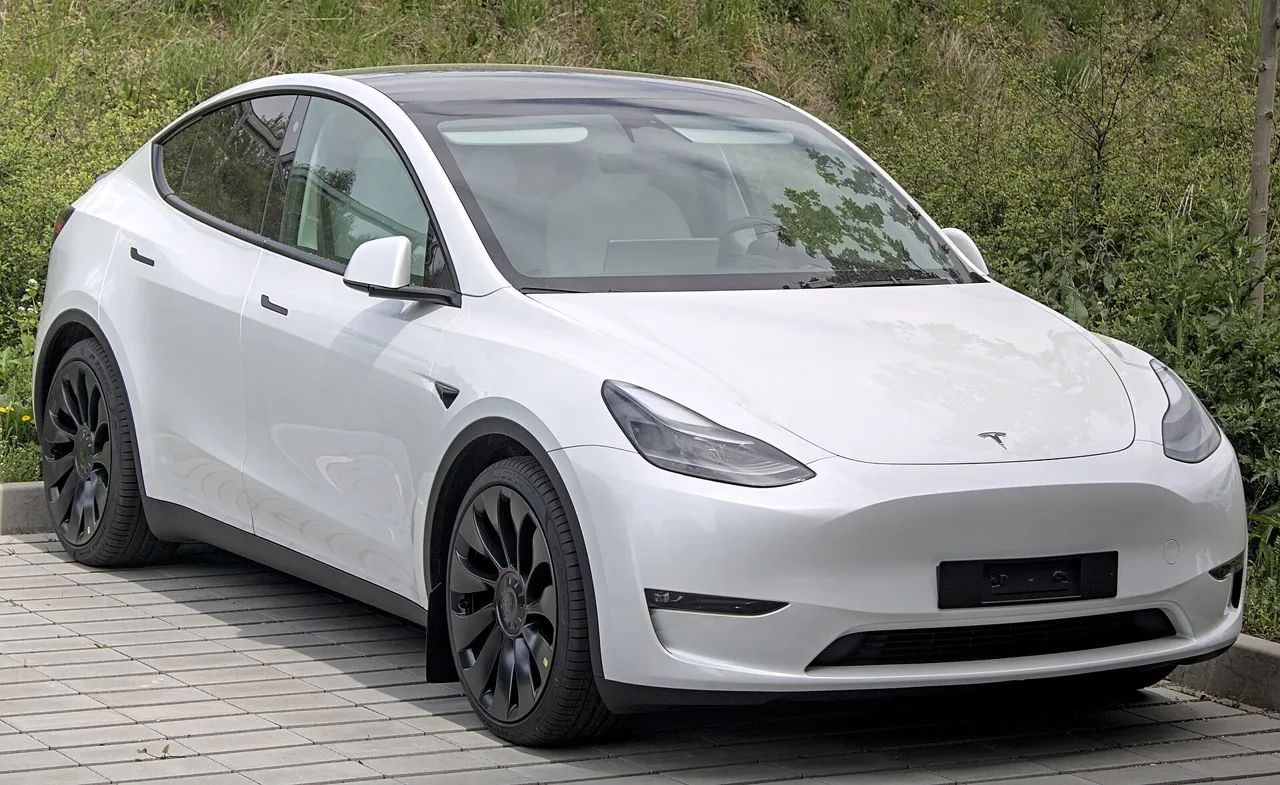 Rent Tesla Model Y in Dubai